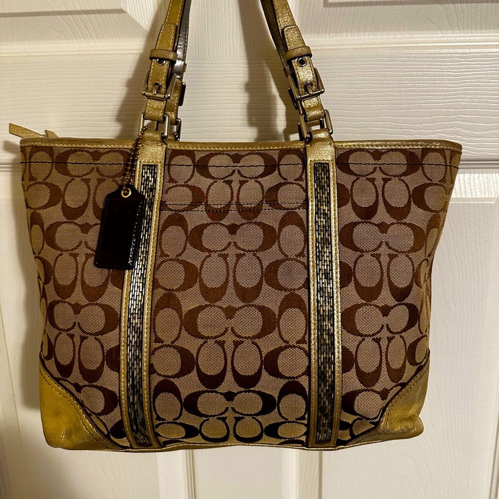 COACH SIGNATURE GALLERY TOTE